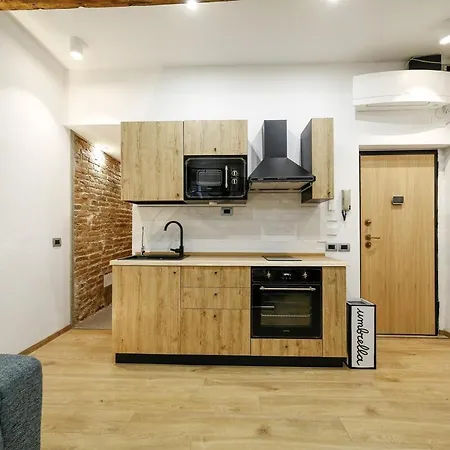 In The Centre With Steam Bath